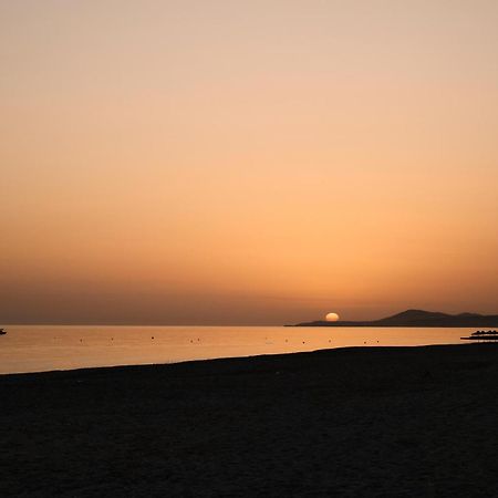 Uzenie All Suites Boutique Resort (Adults Only) Adelianos Kampos Exteriör bild