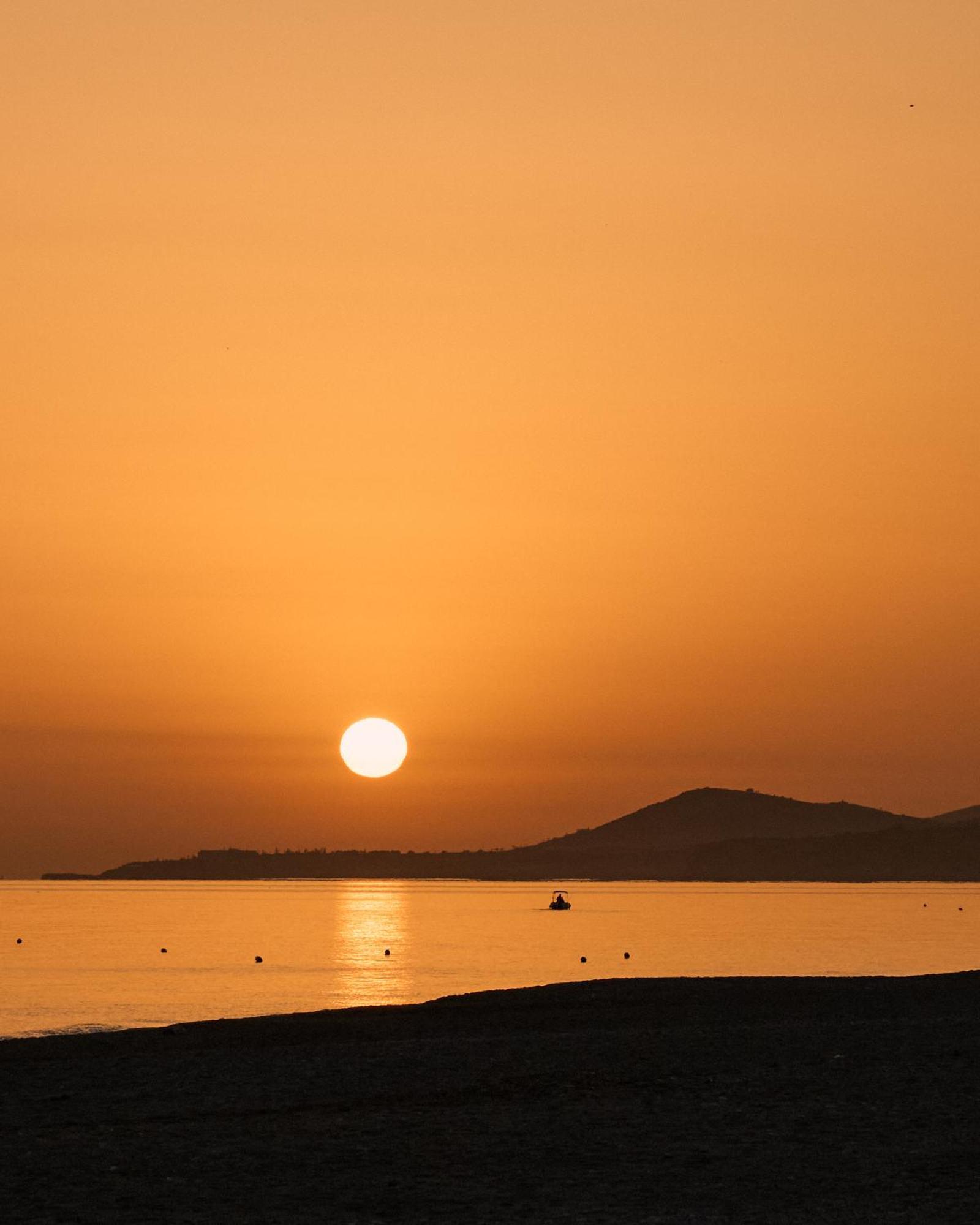 Uzenie All Suites Boutique Resort (Adults Only) Adelianos Kampos Exteriör bild