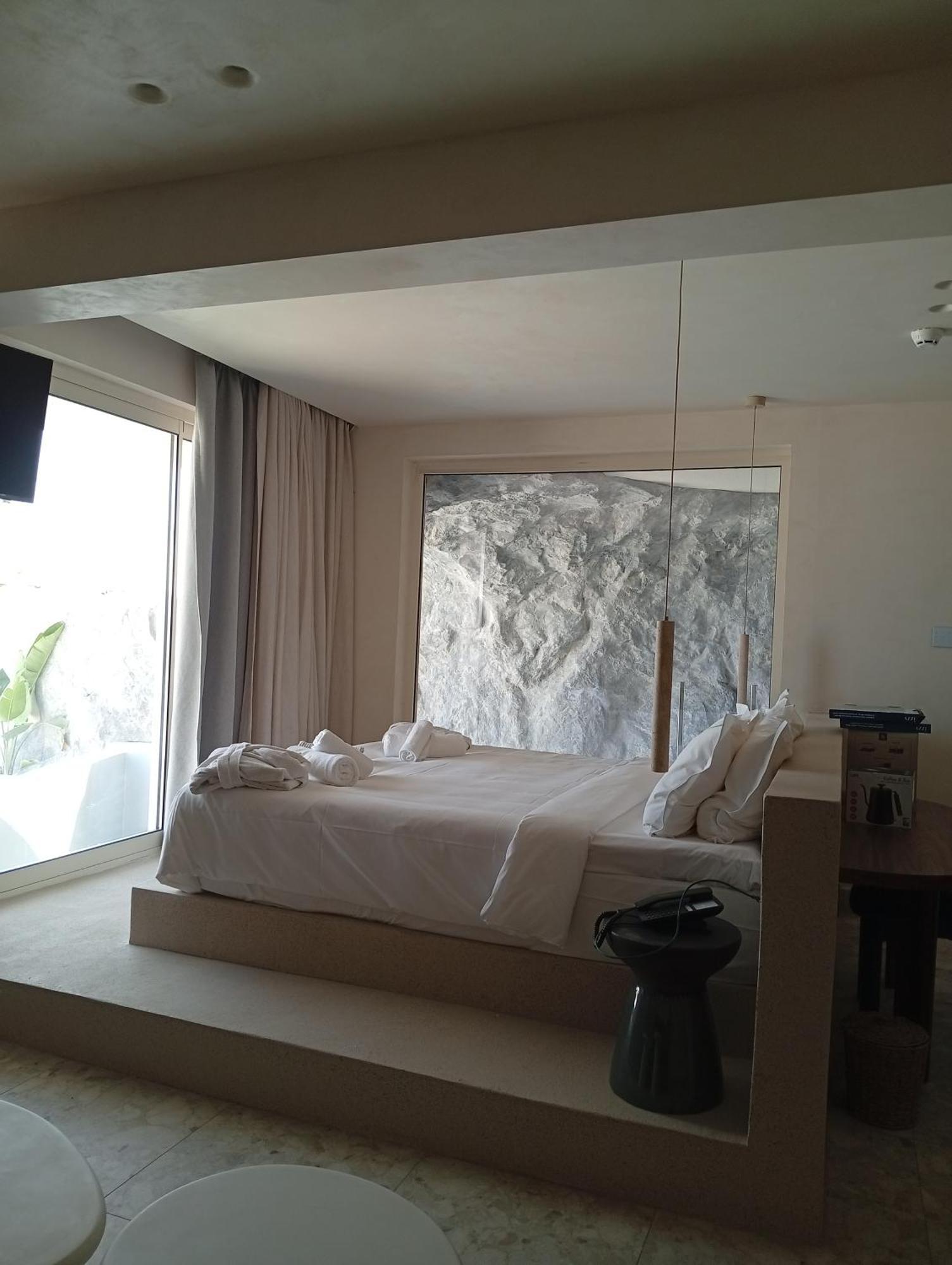 Uzenie All Suites Boutique Resort (Adults Only) Adelianos Kampos Exteriör bild